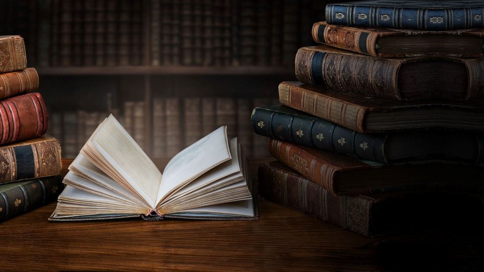 كل يوم كتاب