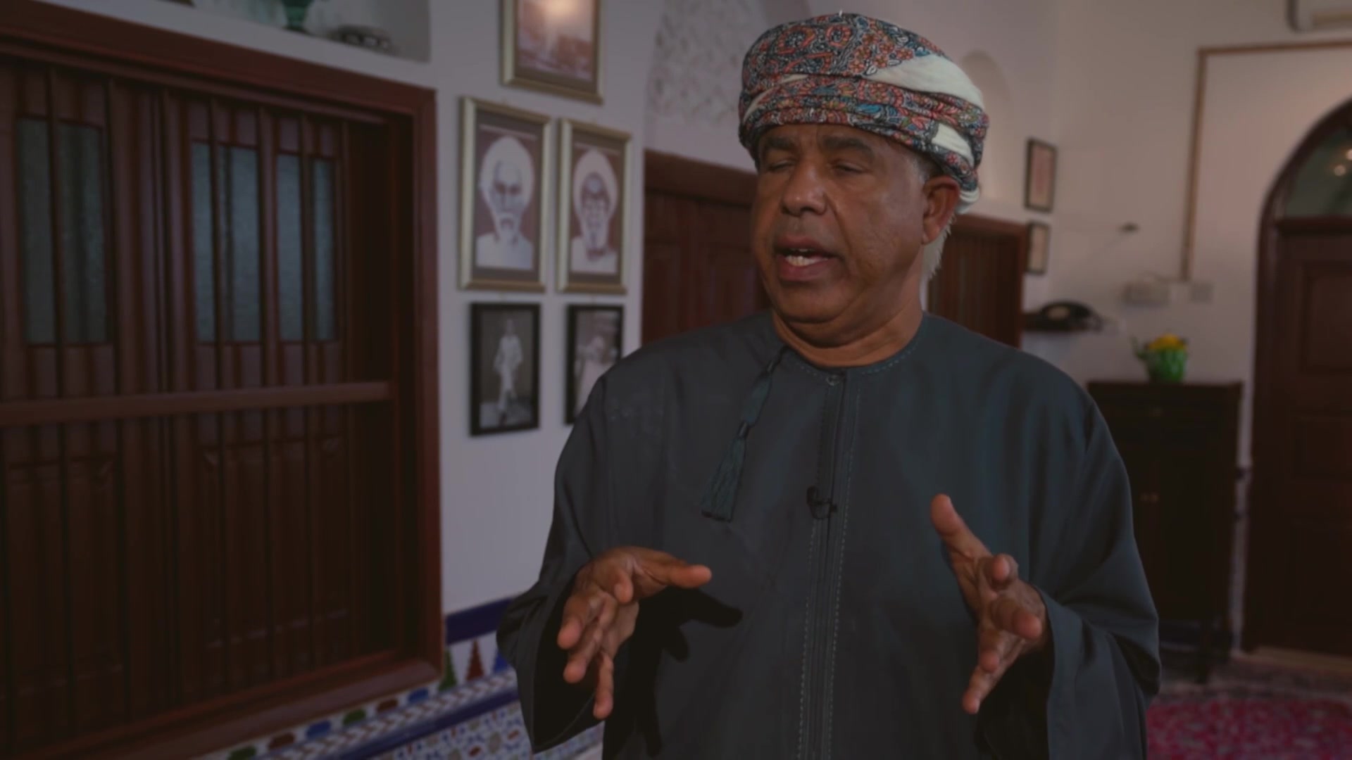 Mena Al Hekaya Wa Al dahb
