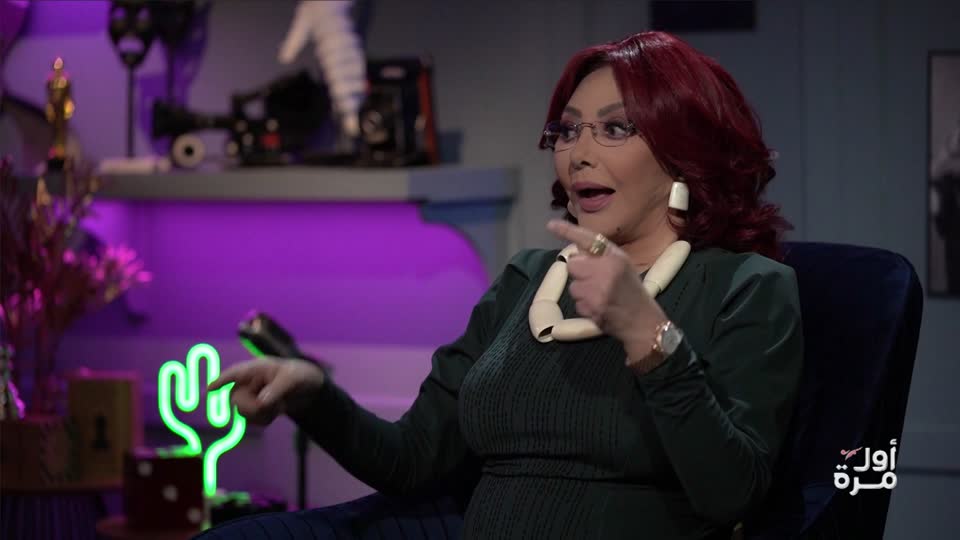 الفنانة  نبيلة عبيد