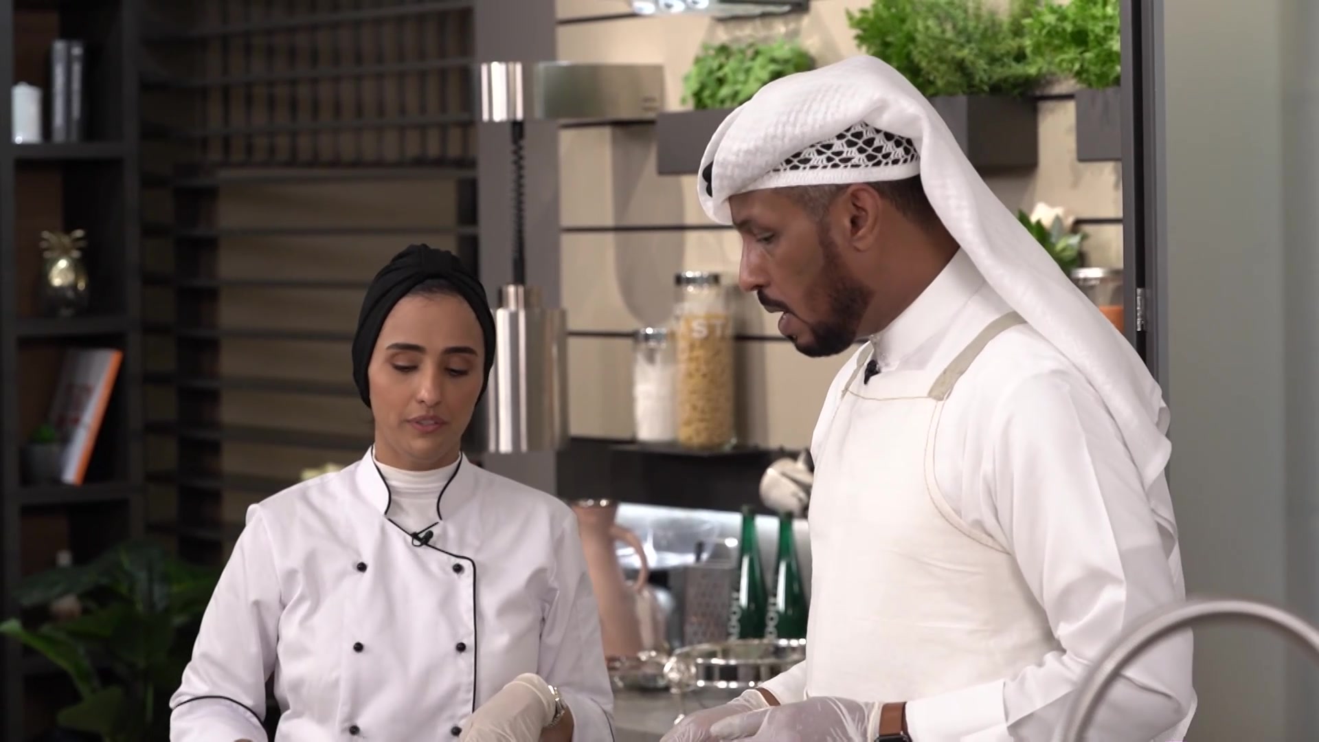 سلطة السعادة، ريزوتو، باستا وردية، أم علي