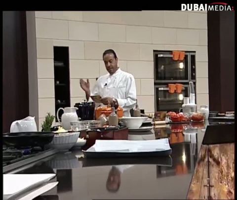 الشيف أسامة: فخذ ضأن بحشو اللوز / خبز اللوز